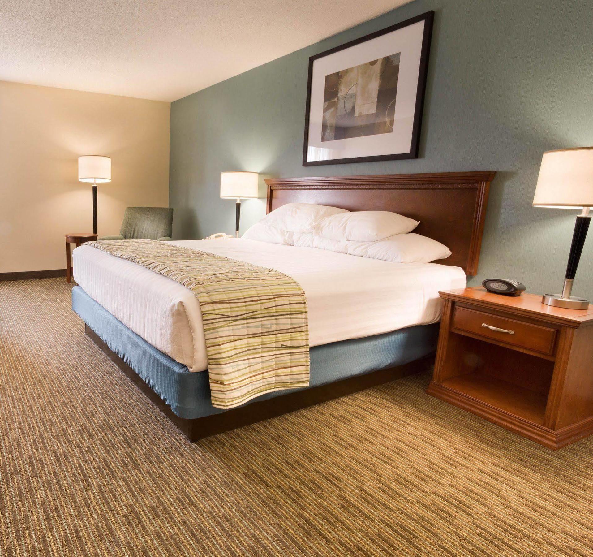 Drury Inn & Suites St. Louis-Southwest Valley Park Экстерьер фото